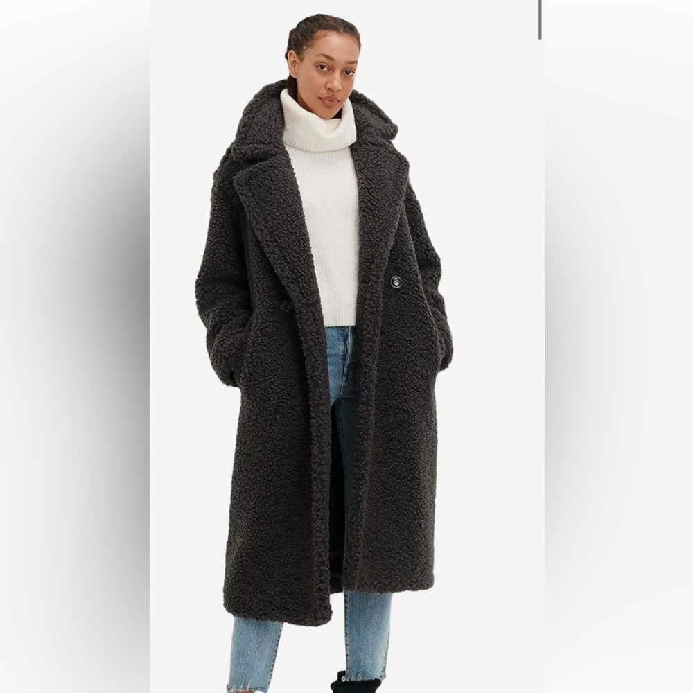 UGG Gertrude Sherpa coat size small grey  NWOT